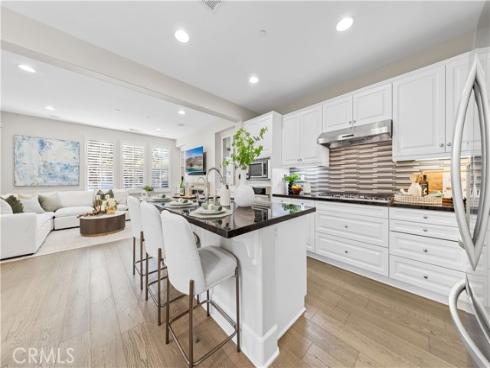 129  Pathway  , Irvine, CA