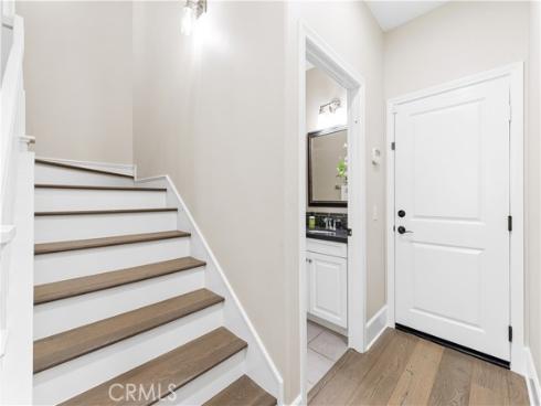 129  Pathway  , Irvine, CA