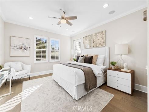 129  Pathway  , Irvine, CA