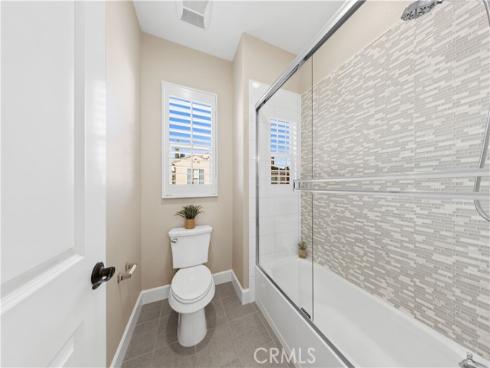 129  Pathway  , Irvine, CA