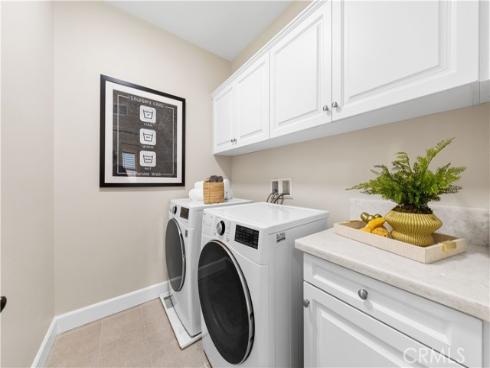 129  Pathway  , Irvine, CA