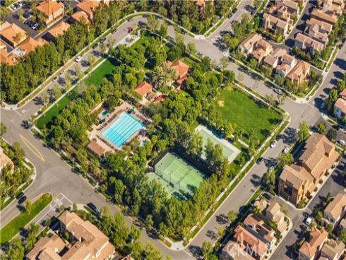 129  Pathway  , Irvine, CA