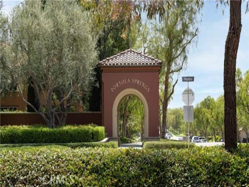 142  Firefly  , Irvine, CA