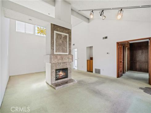 20  Navarre  134 , Irvine, CA