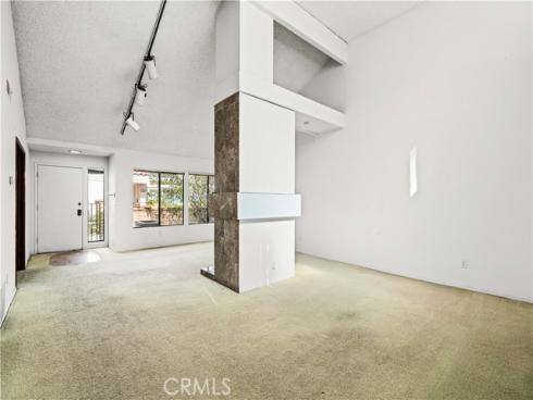 20  Navarre  134 , Irvine, CA