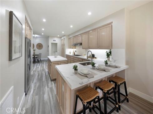 28  Brigmore Aisle  , Irvine, CA