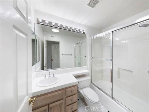 28  Brigmore Aisle  , Irvine, CA