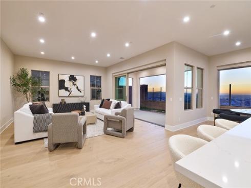 113  Oakstone  , Irvine, CA