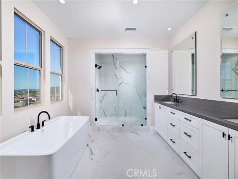 113  Oakstone  , Irvine, CA