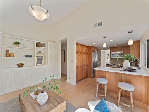 1  Holly  , Irvine, CA