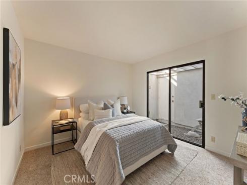 1  Holly  , Irvine, CA