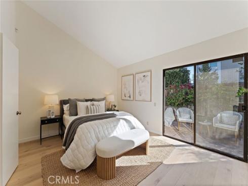 1  Holly  , Irvine, CA