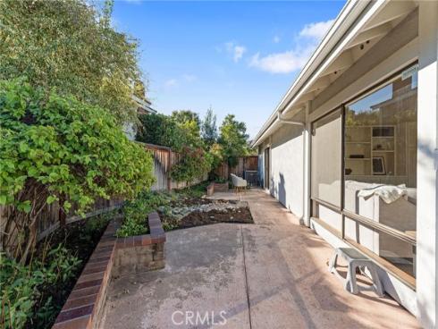 1  Holly  , Irvine, CA