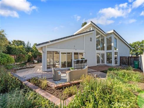 1  Holly  , Irvine, CA