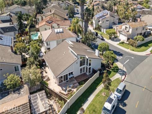 1  Holly  , Irvine, CA