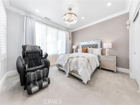 123  Calderon  , Irvine, CA