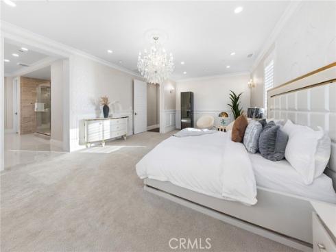 123  Calderon  , Irvine, CA