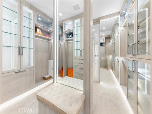 123  Calderon  , Irvine, CA