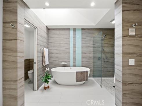 17  Rippling Stream  , Irvine, CA