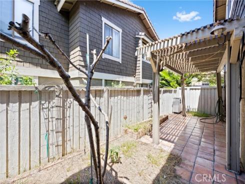 213  Springview  , Irvine, CA