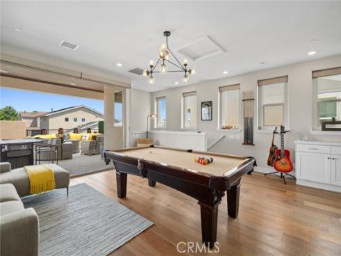 131  Spiral  , Irvine, CA