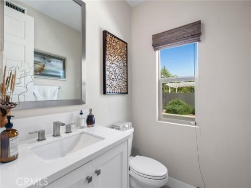 131  Spiral  , Irvine, CA