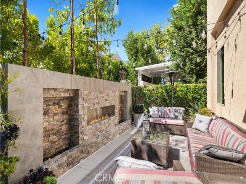 131  Spiral  , Irvine, CA