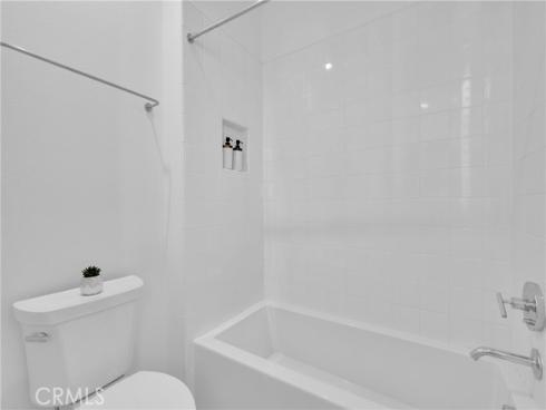 115  Della  , Irvine, CA