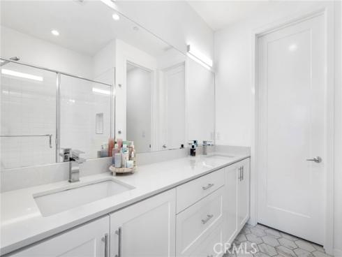 162  Placemark  , Irvine, CA