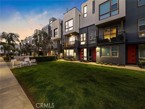 162  Placemark  , Irvine, CA