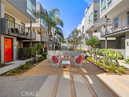 162  Placemark  , Irvine, CA