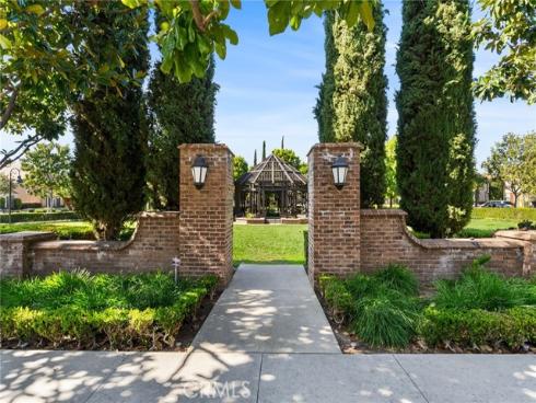 97  Rinaldi  , Irvine, CA