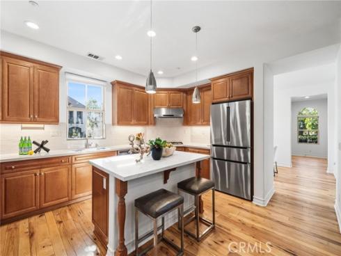 97  Rinaldi  , Irvine, CA