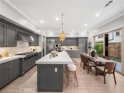 113  Wanderer  , Irvine, CA