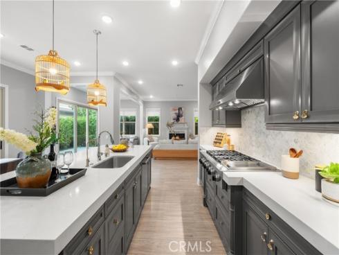 113  Wanderer  , Irvine, CA