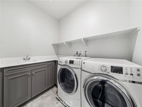 113  Wanderer  , Irvine, CA