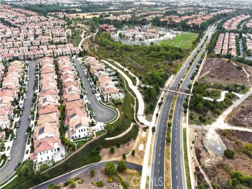 113  Wanderer  , Irvine, CA