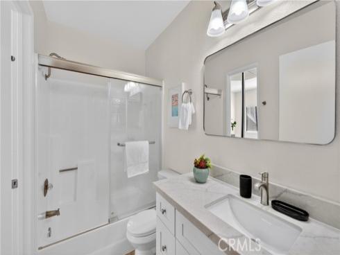 30  Remington  , Irvine, CA