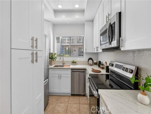 30  Remington  , Irvine, CA