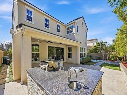 219  Compass  , Irvine, CA