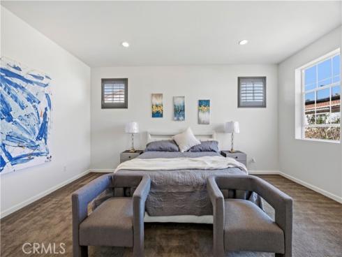 219  Compass  , Irvine, CA