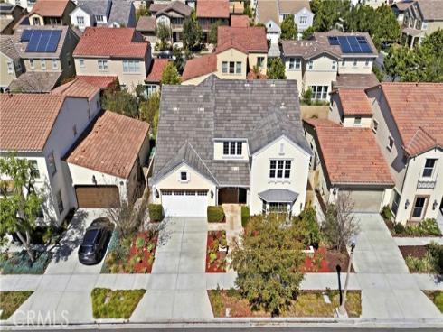 219  Compass  , Irvine, CA