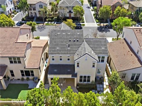 219  Compass  , Irvine, CA