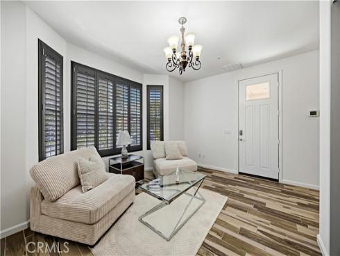 219  Compass  , Irvine, CA