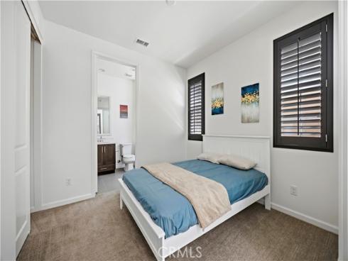 219  Compass  , Irvine, CA