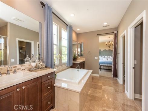 181  Compass  , Irvine, CA