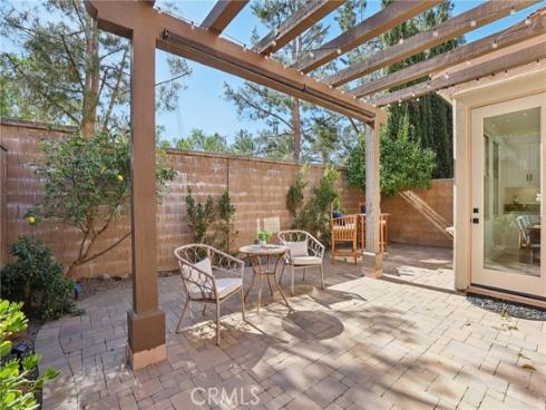 24  Maycrest  , Irvine, CA