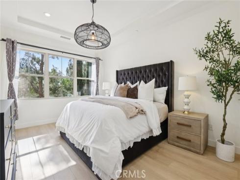 24  Maycrest  , Irvine, CA