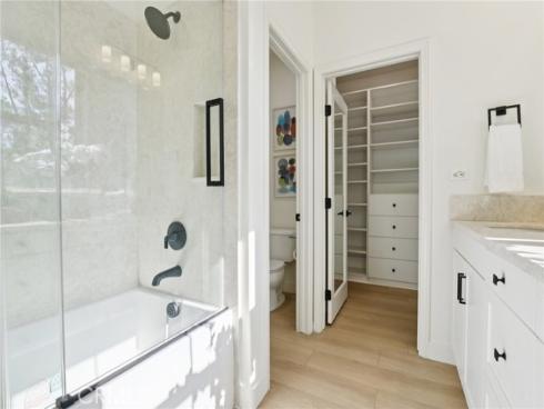 24  Maycrest  , Irvine, CA