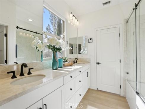 24  Maycrest  , Irvine, CA